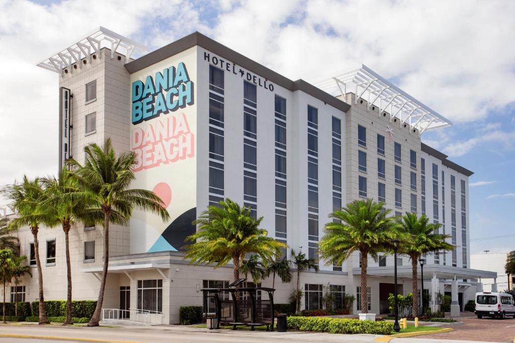 Hotel Dello Ft Lauderdale Airport Tapestry Collection by Hilton Main image 1